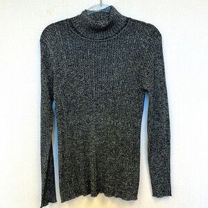 Cortelle Silver/Black Turtleneck • Sz L